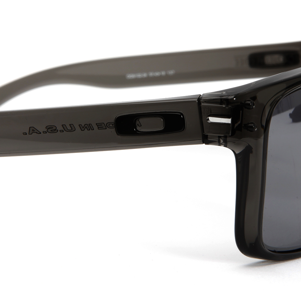 Mens Grey Oakley Holbrook Grey Smoke Sunglasses