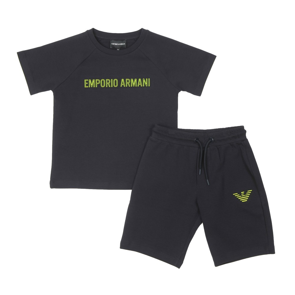 

Large Centre Logo T-Shirt Set