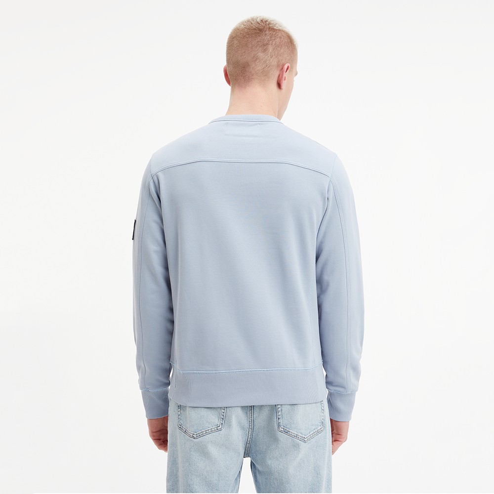 [ JEANS] Badge Crew Neck Sweat Shirt ★大人気★ Heritage Crewneck Sweatshirt - Grey | Levi's® US