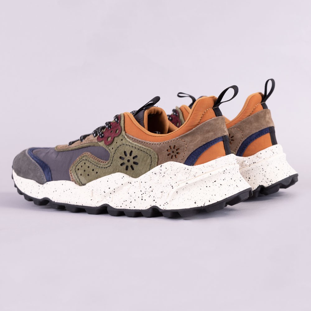 Flower Mountain Kotetsu Trainer Oxygen Clothing