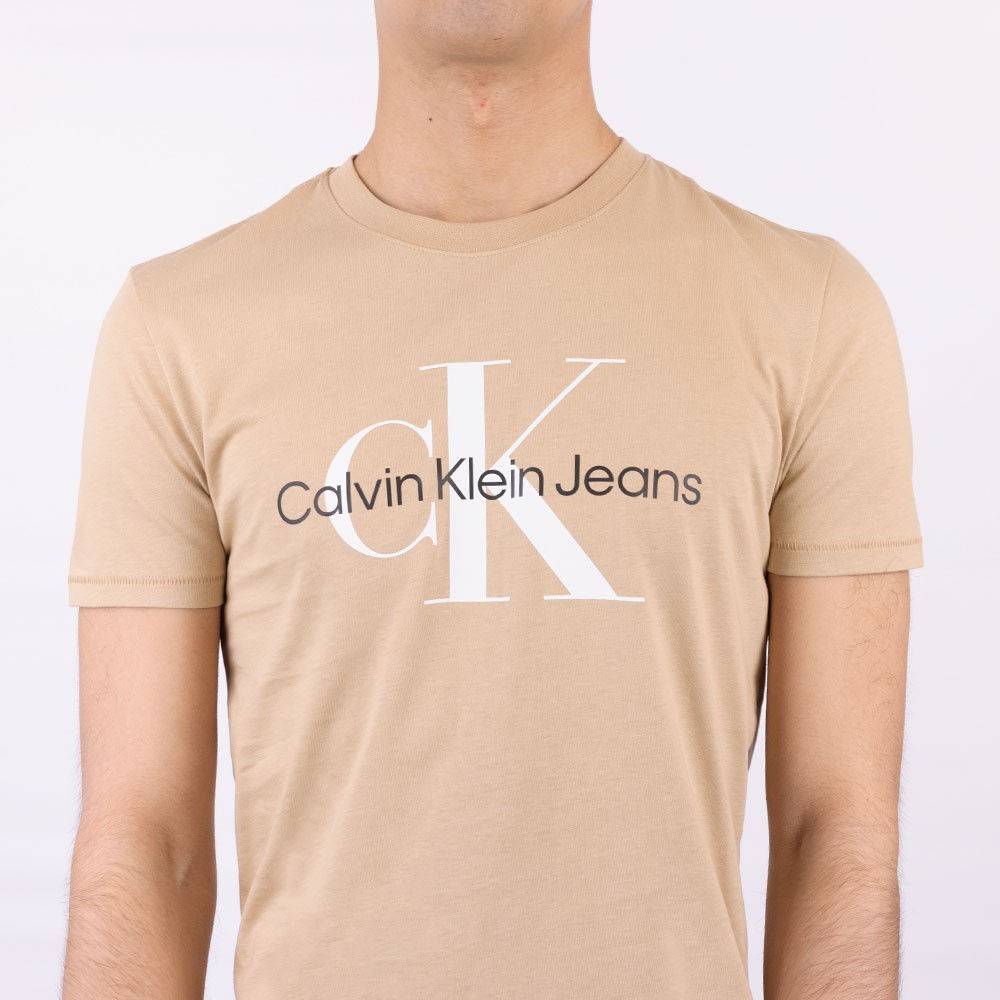【 】Jeans seasonal monogram logo Tシャツ ♪ 40JM820_410_main_3894x4755_Hi_