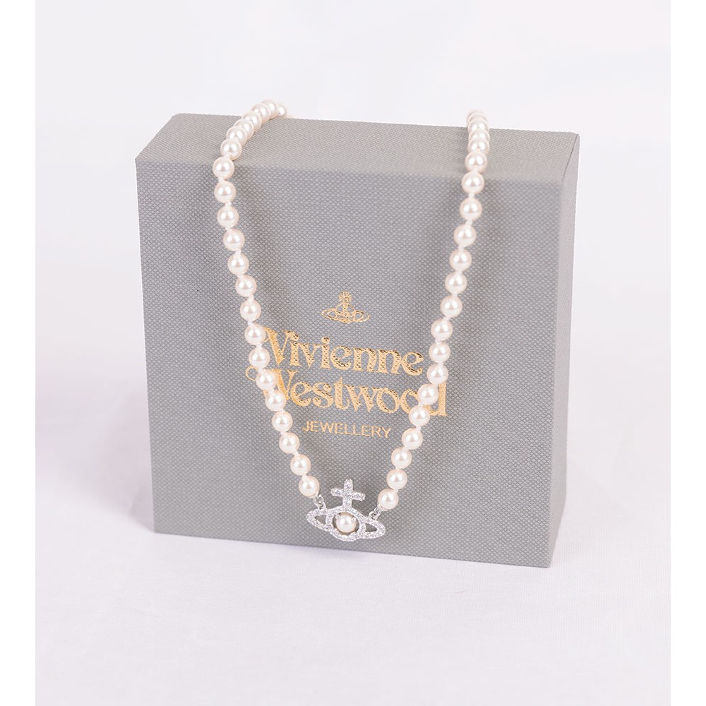 Vivienne Westwood｜FASHION PROPS (OLYMPIA PEARL CHAIN BR Vivienne Westwood Olympia Pearl Necklace | Silver | FARFETCH NZ