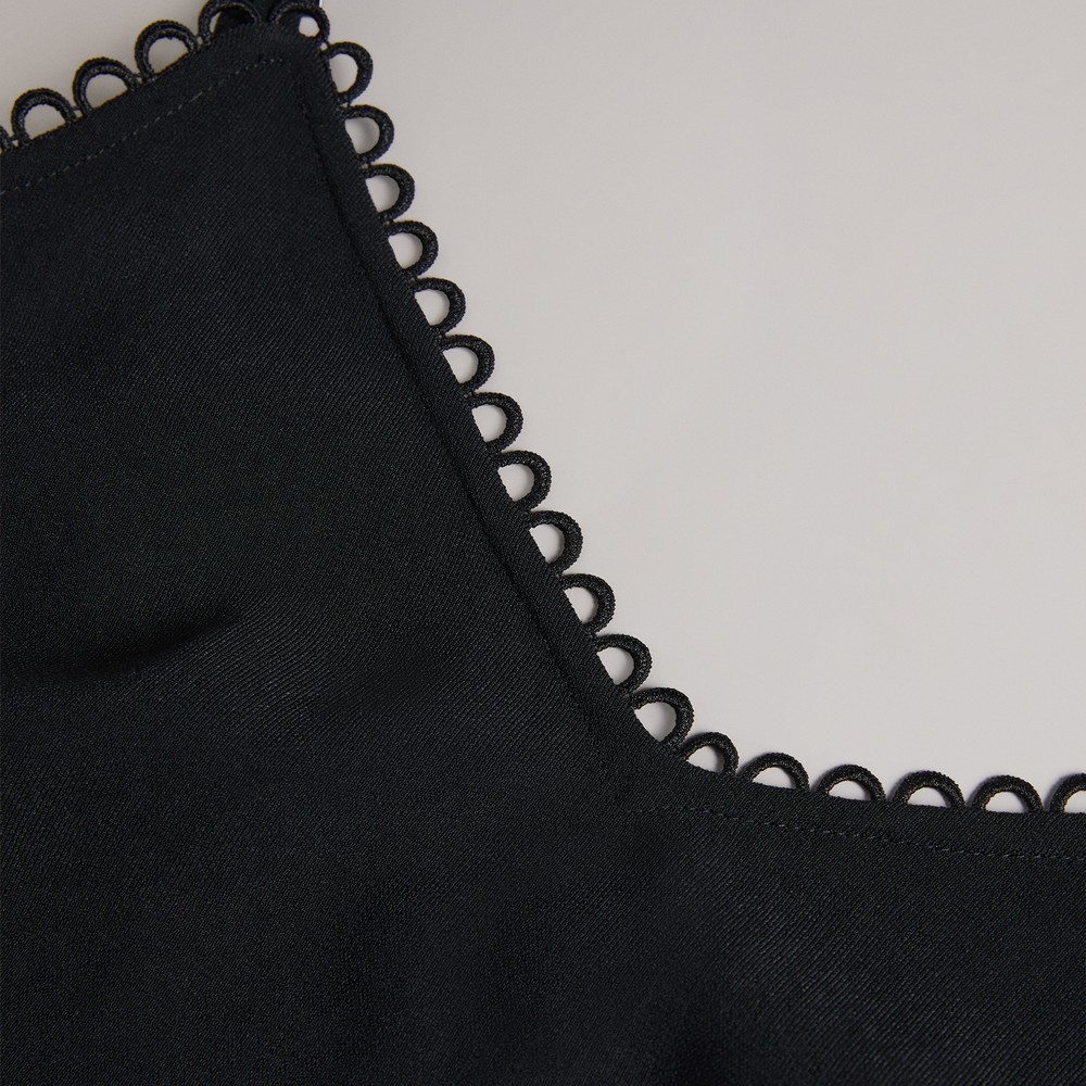 scalloped strappy cami