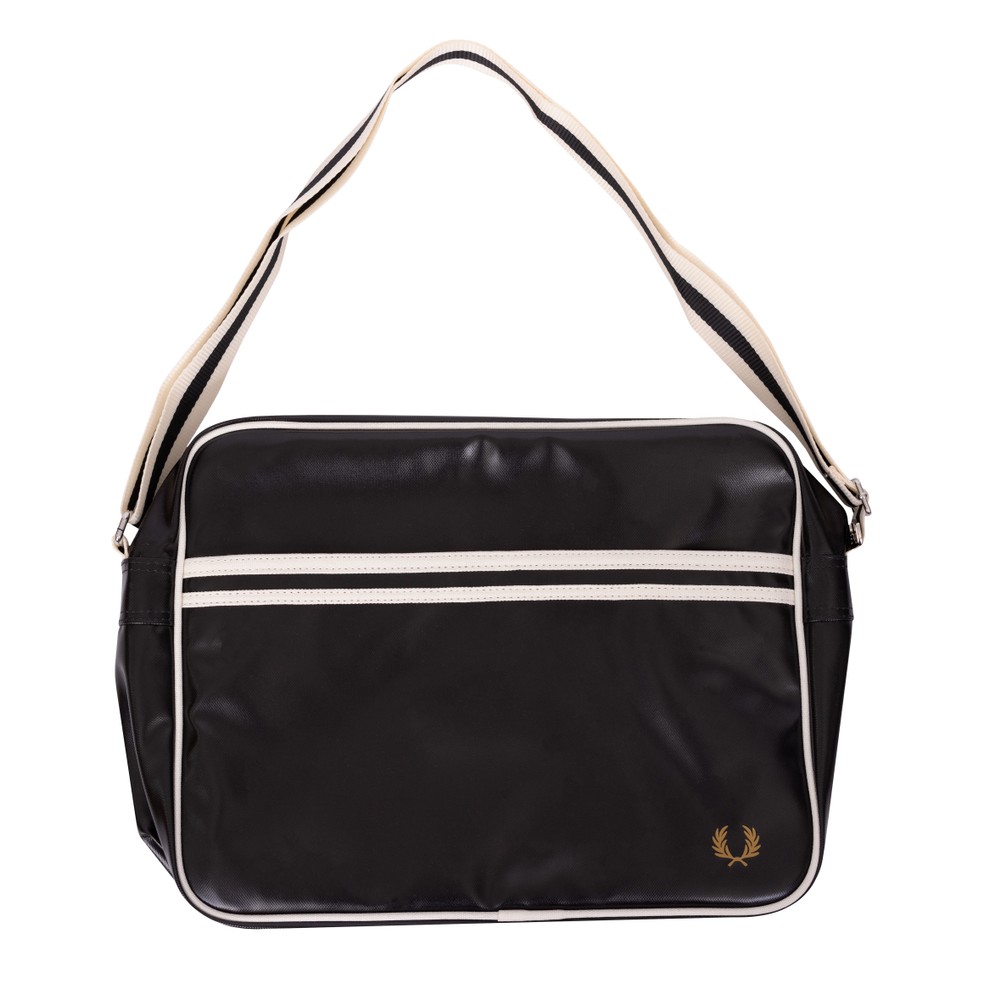 Classic Shoulder Bag