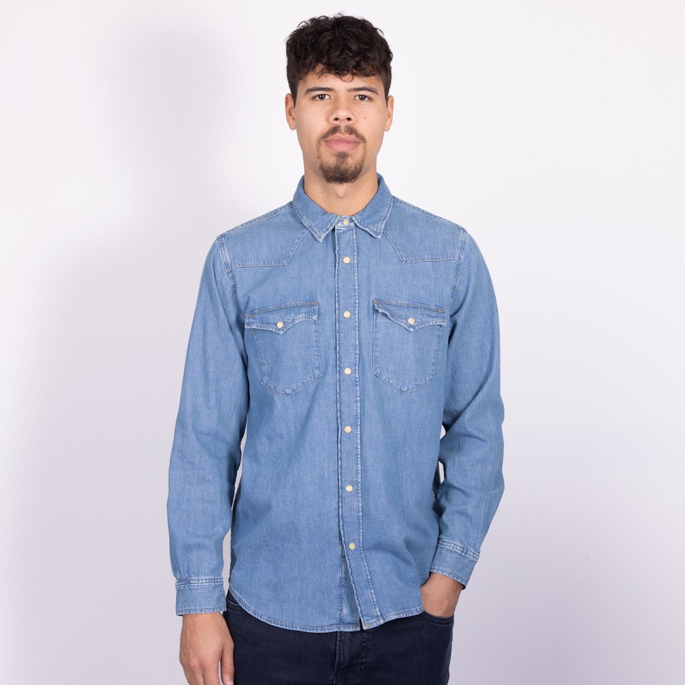 【ゲリラSALE】【美品】Nudie Jeans jonisデニムシャツ Nudie Jeans Jonis Shimmering Denim Shirt | Garmentory