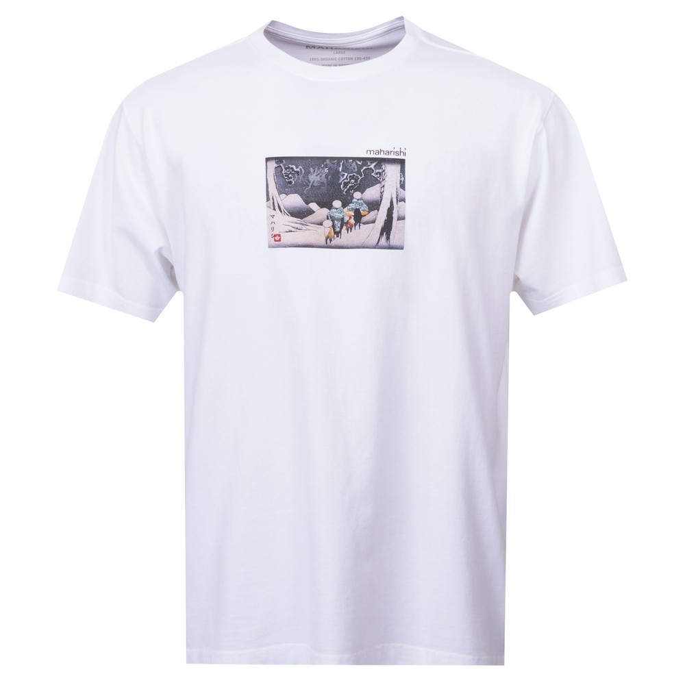 Travellers In Snow T Shirt