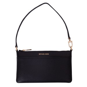 Jet Set Medium Pebbled Leather Wristlet