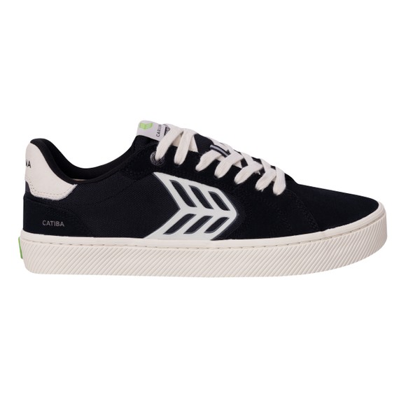 Cariuma Mens Black Catiba Pro 2.0