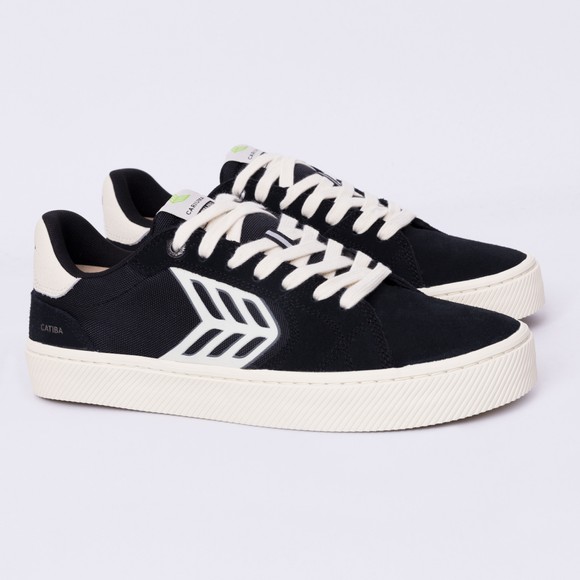 Cariuma Mens Black Catiba Pro 2.0