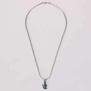 Arthor necklace with crocodile