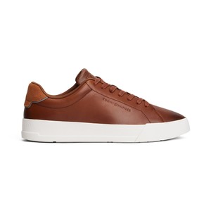 Court Core Trainer